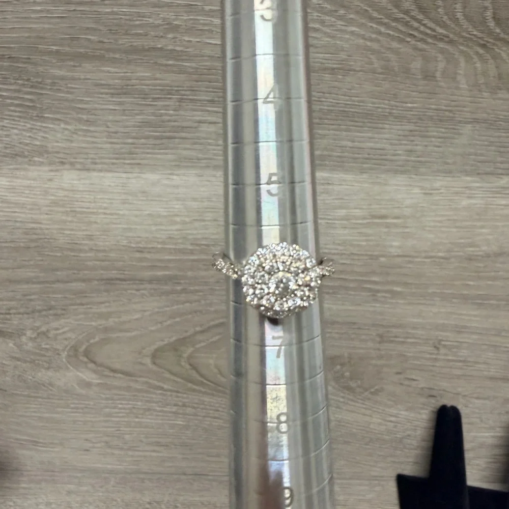 Elegant Sterling Silver‎ Women's Ring .925